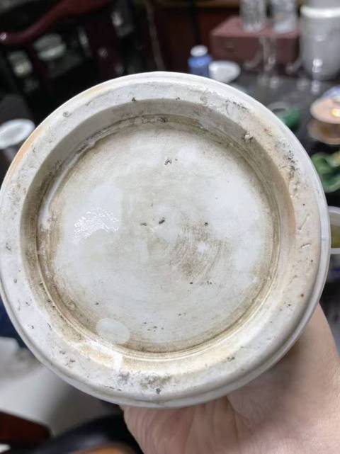 古玩陶瓷白釉花觚真品鑒賞圖