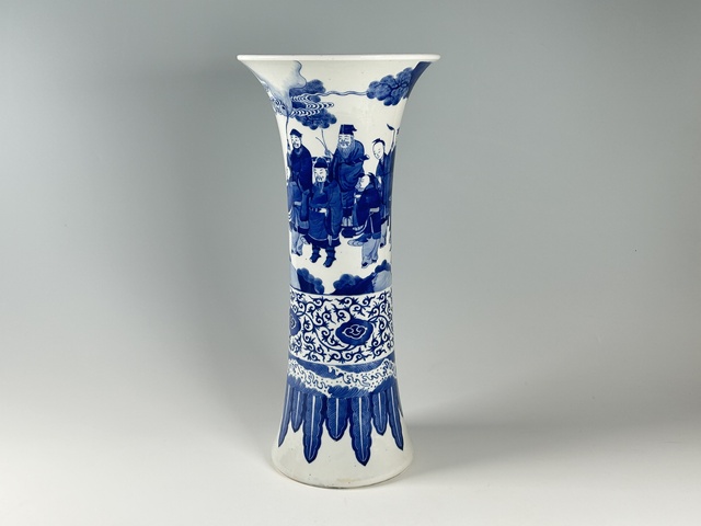 古玩陶瓷清晚期·青花群仙祝壽紋花觚拍賣，當(dāng)前價(jià)格23088元