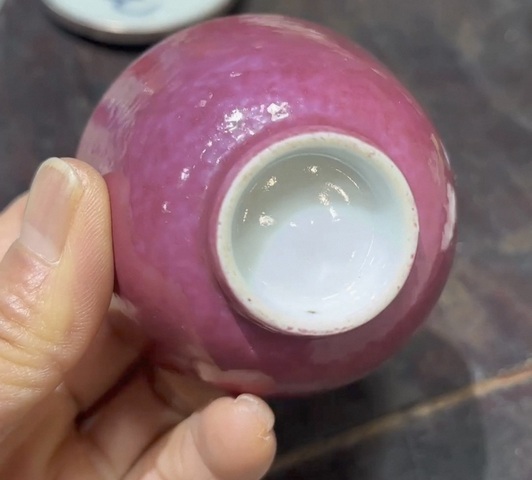 古玩陶瓷清晚期 胭脂紅釉小杯真品鑒賞圖