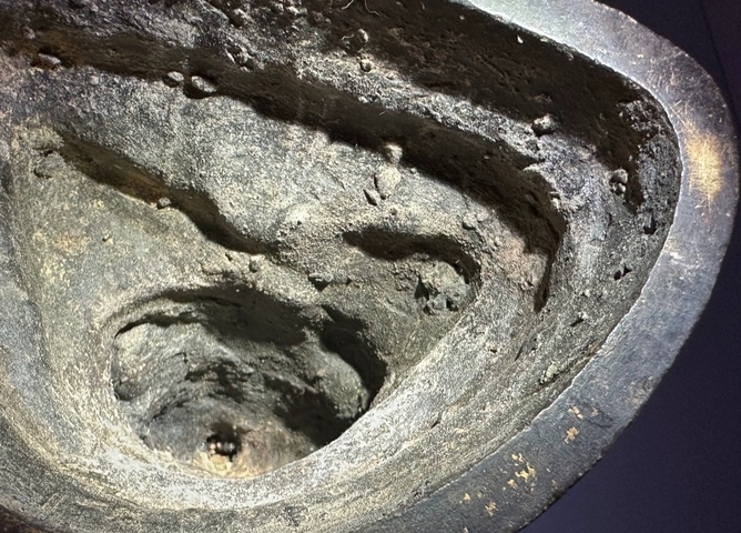 古玩銅器銅上師像真品鑒賞圖