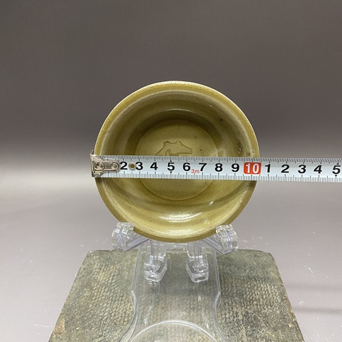 古玩陶瓷龍泉窯青釉印花雙魚紋洗真品鑒賞圖