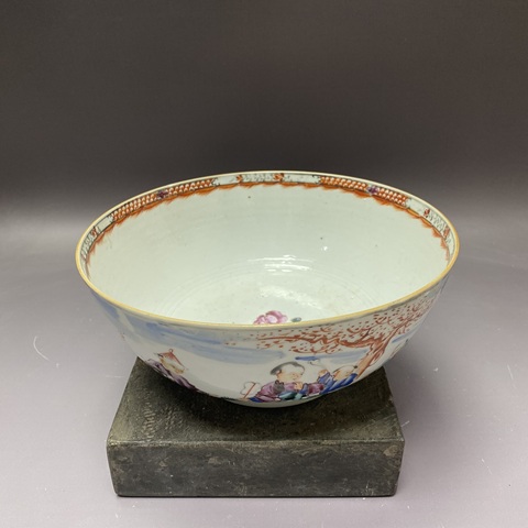 古玩陶瓷清乾隆人物紋廣彩碗真品鑒賞圖