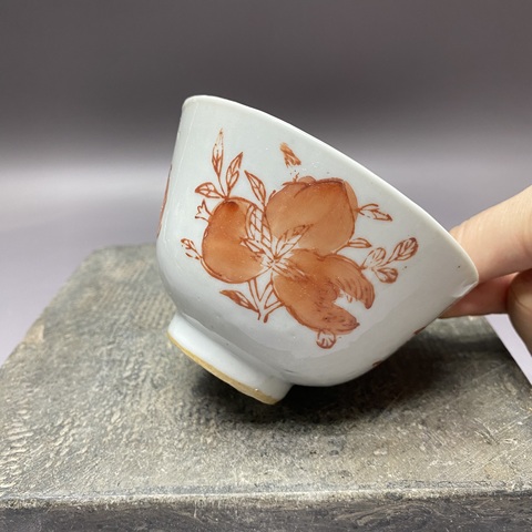 古玩陶瓷福壽紋礬紅杯真品鑒賞圖