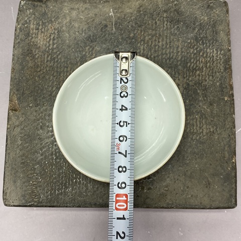 古玩陶瓷瓜蝶連綿粉彩小碗真品鑒賞圖