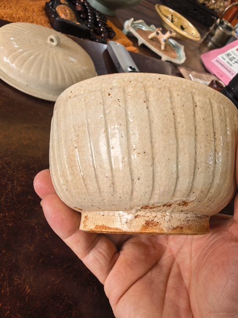 古玩陶瓷青白釉刻花蓋罐真品鑒賞圖