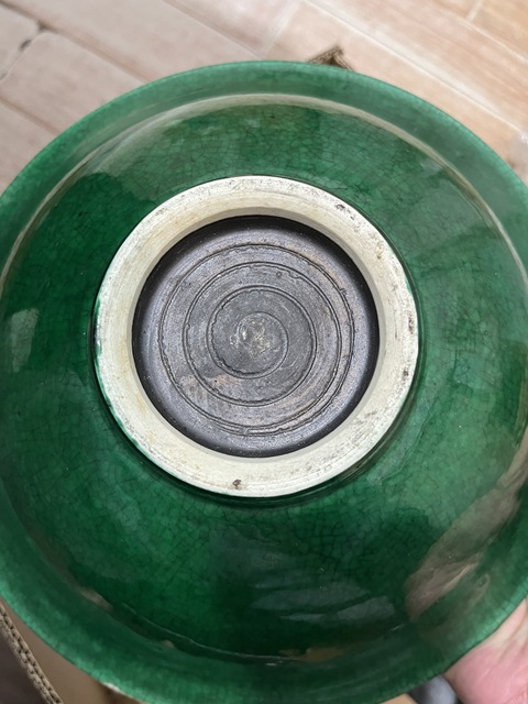 古玩陶瓷綠哥釉碗真品鑒賞圖