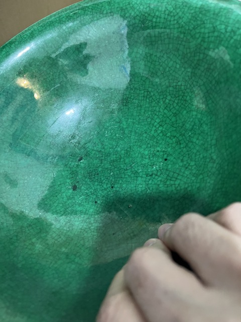 古玩陶瓷綠哥釉碗真品鑒賞圖
