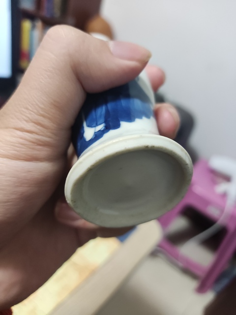 古玩陶瓷晚清青花瓶真品鑒賞圖