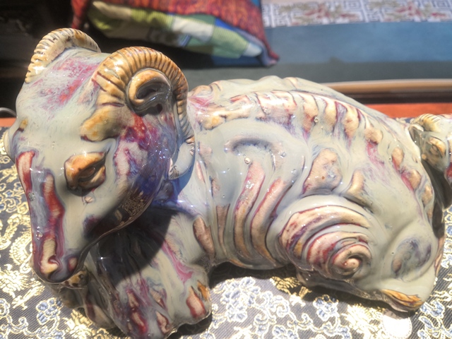 古玩陶瓷窯變釉臥羊真品鑒賞圖