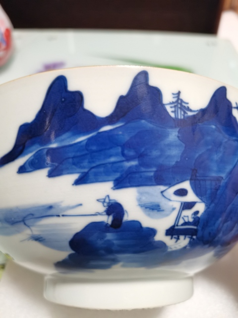 古玩陶瓷樵漁耕讀山水紋青花碗真品鑒賞圖