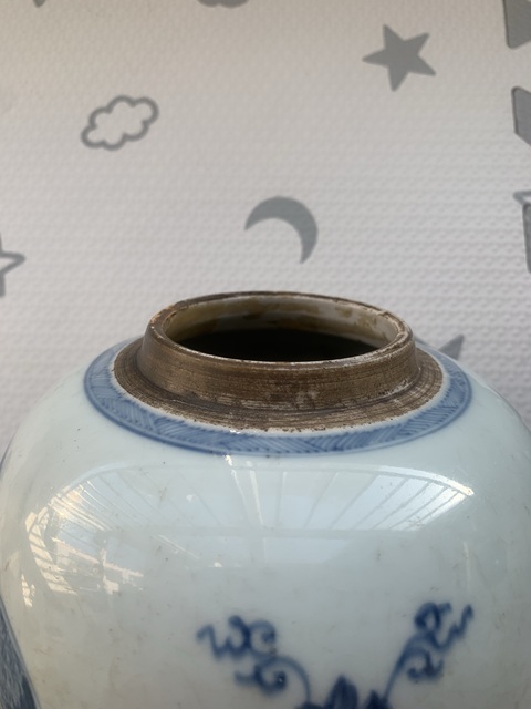 古玩陶瓷青花連生貴子圖罐真品鑒賞圖