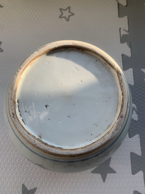 古玩陶瓷青花連生貴子圖罐真品鑒賞圖