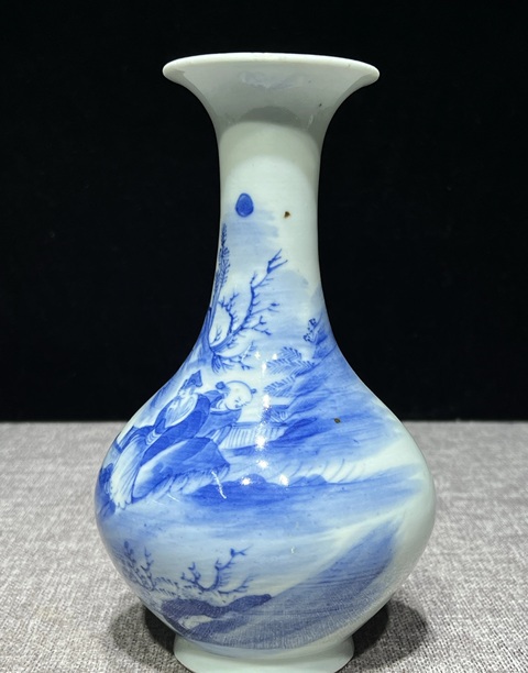 古玩陶瓷人物紋青花長頸撇口瓶真品鑒賞圖