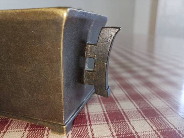 古玩銅器銅戟耳爐真品鑒賞圖