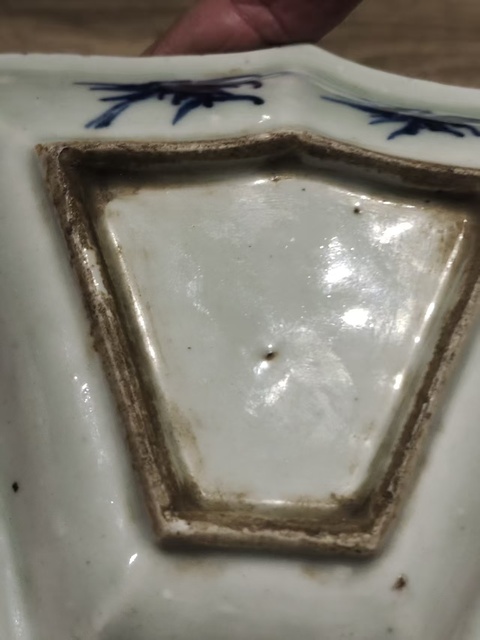 古玩陶瓷乾隆青花釉里紅攢盤真品鑒賞圖