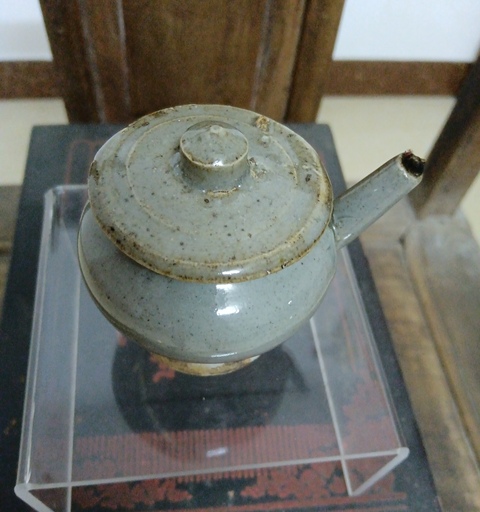 古玩陶瓷明代油燈真品鑒賞圖