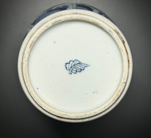 古玩陶瓷清康熙 青花花卉紋獸耳銜環(huán)長頸瓶真品鑒賞圖