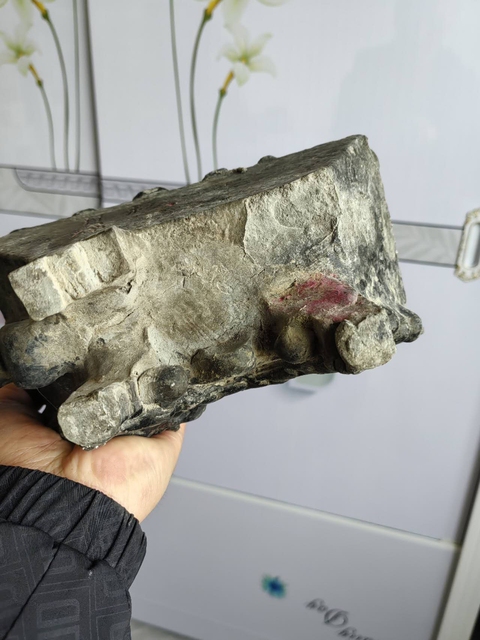 古玩陶瓷黑陶堆塑龍紋四方爐真品鑒賞圖