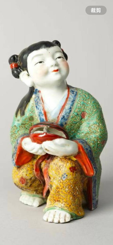 古玩陶瓷粉彩童子造像真品鑒賞圖