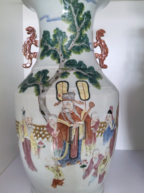 古玩陶瓷清中期 粉彩人物紋瓶真品鑒賞圖