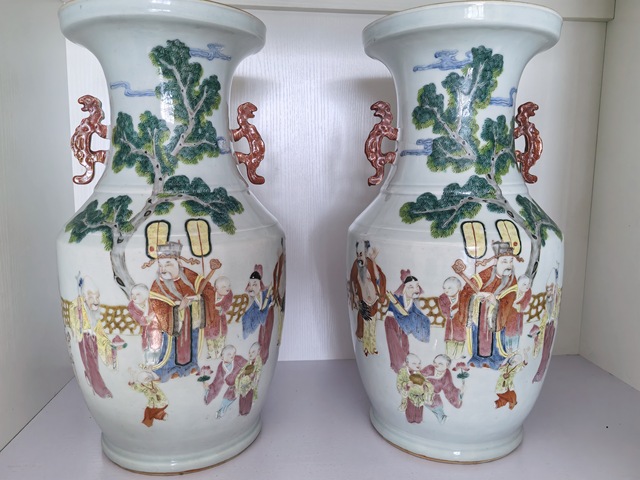 古玩陶瓷清中期 粉彩人物紋瓶真品鑒賞圖