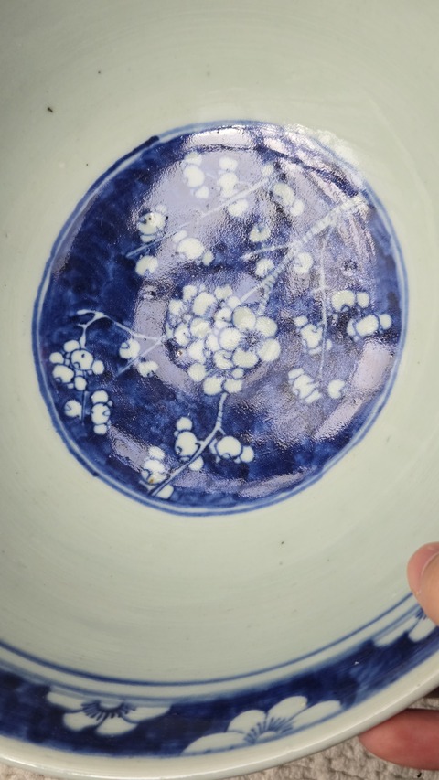 古玩陶瓷清晚期 青花冰梅大碗真品鑒賞圖