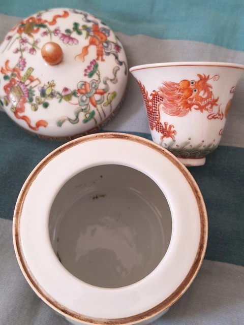 古玩陶瓷粉彩八仙人物蓋罐真品鑒賞圖