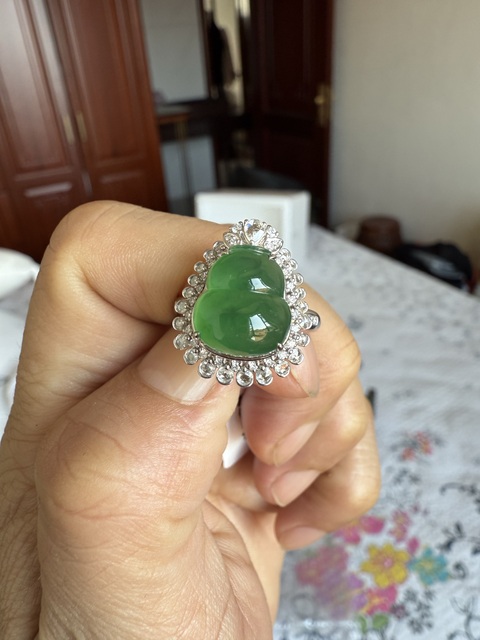 古玩玉器翡翠葫蘆吊墜真品鑒賞圖