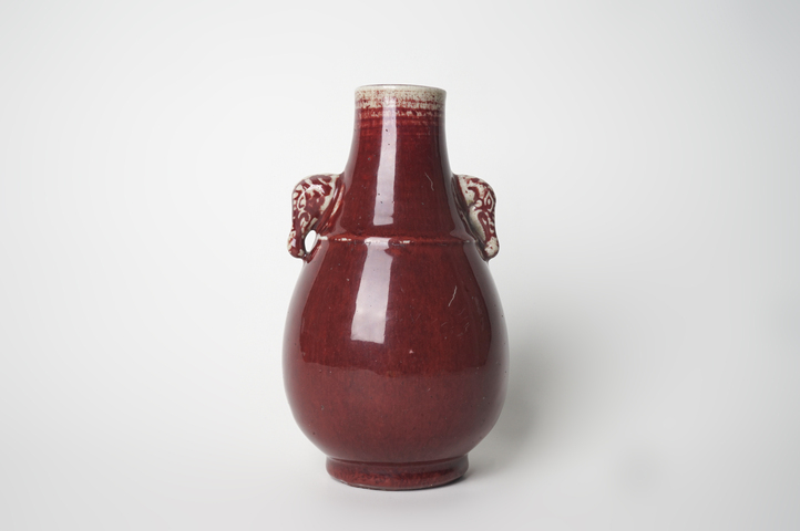 古玩陶瓷清中期·紅釉象耳尊拍賣，當前價格999元