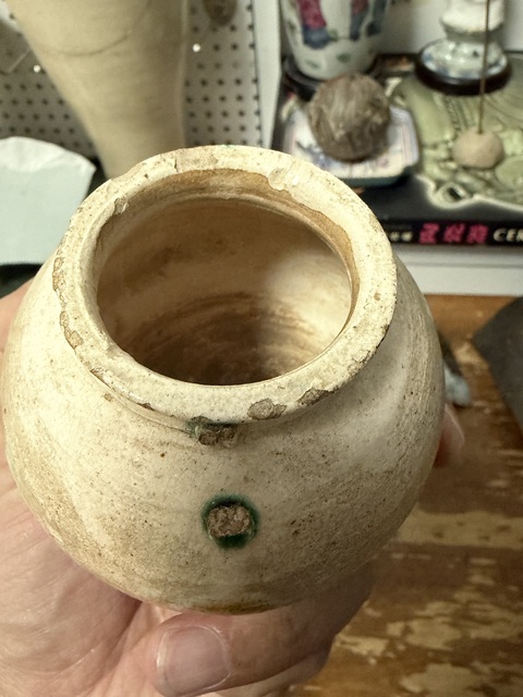 古玩陶瓷點彩罐真品鑒賞圖