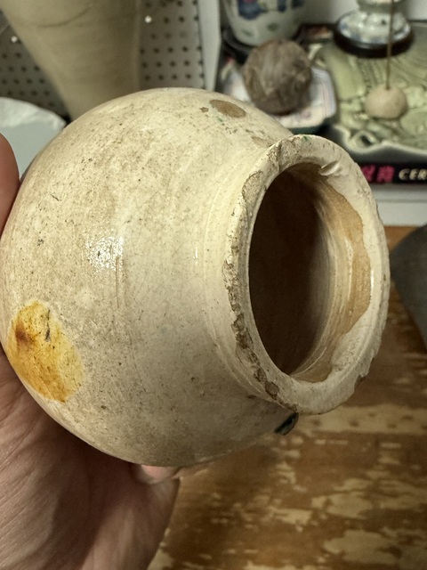 古玩陶瓷點彩罐真品鑒賞圖