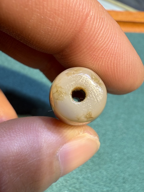 古玩玉器纏絲瑪瑙珠真品鑒賞圖