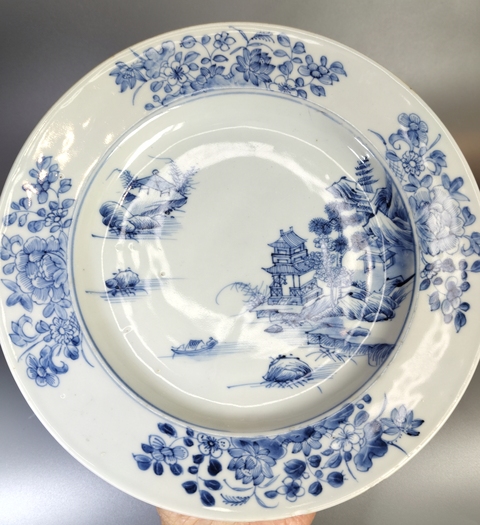 古玩陶瓷青花山水人物盤真品鑒賞圖