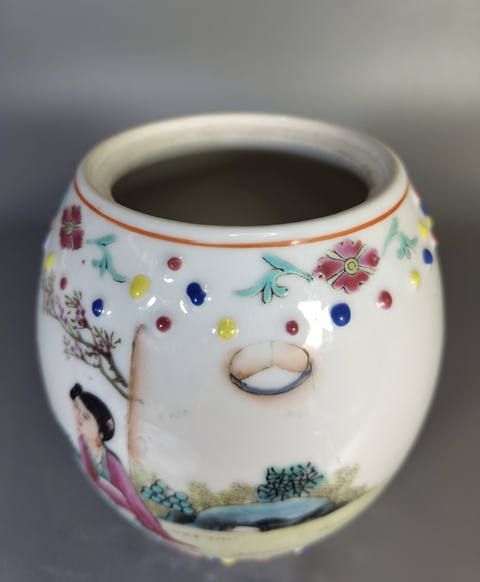 古玩陶瓷民國(guó)-粉彩人物故事紋鼓釘罐拍賣(mài)，當(dāng)前價(jià)格1369元