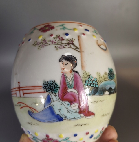 古玩陶瓷民國(guó)-粉彩人物故事紋鼓釘罐拍賣(mài)，當(dāng)前價(jià)格1369元