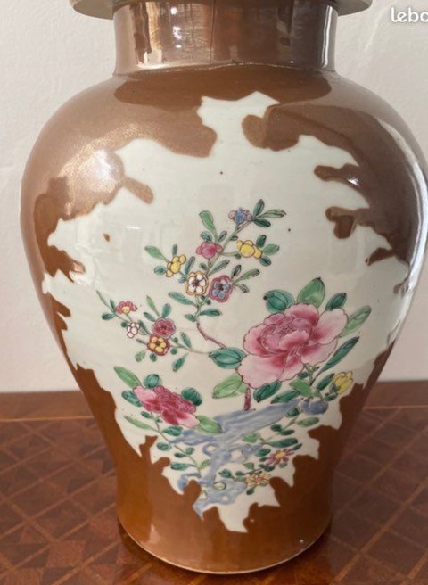 古玩陶瓷清雍正 紫金釉地開窗花卉紋將軍罐真品鑒賞圖