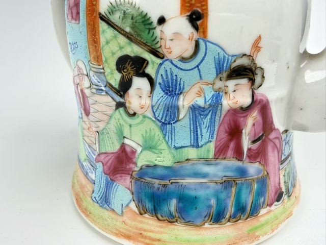 古玩陶瓷清晚期·西廂記人物故事茶壺拍賣，當前價格0元