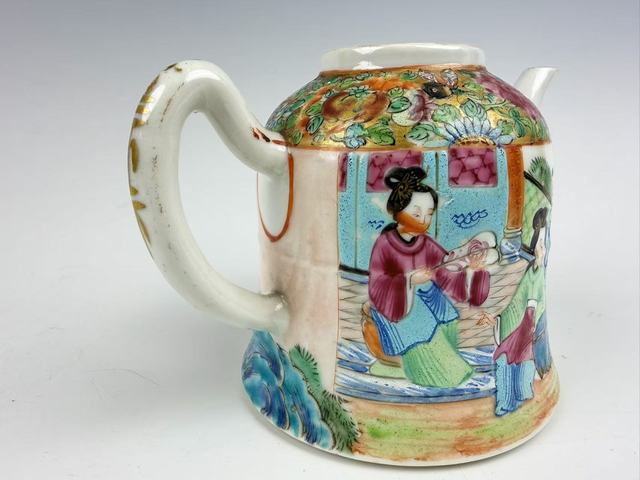 古玩陶瓷清晚期·西廂記人物故事茶壺拍賣，當前價格0元