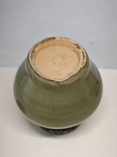 古玩陶瓷龍泉青瓷蓋罐真品鑒賞圖