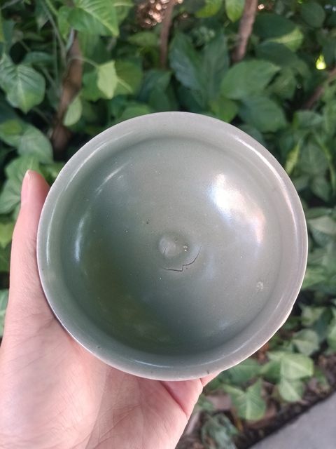 古玩陶瓷南宋龍泉青瓷束口盞拍賣，當(dāng)前價(jià)格50000元