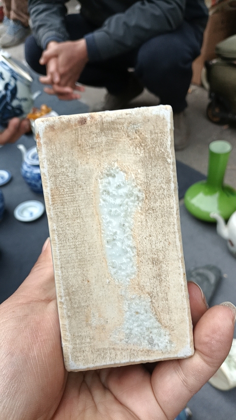 古玩陶瓷青花花卉紋茶葉罐真品鑒賞圖