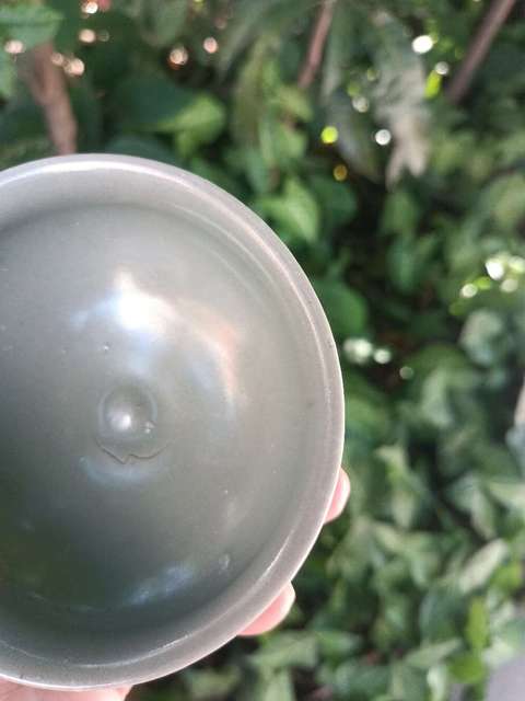 古玩陶瓷南宋龍泉青瓷束口盞拍賣，當(dāng)前價(jià)格50000元