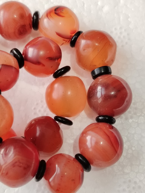 古玩玉器老紅瑪瑙珠手串拍賣，當(dāng)前價(jià)格288元