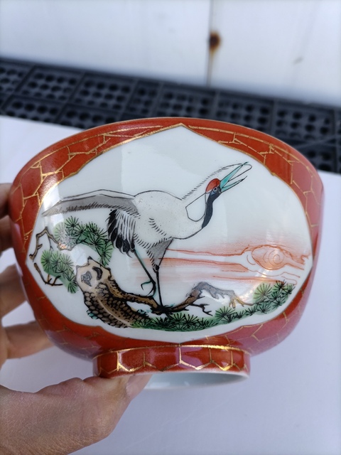 古玩陶瓷珊瑚紅開光油粉彩松鶴延年茶碗真品鑒賞圖