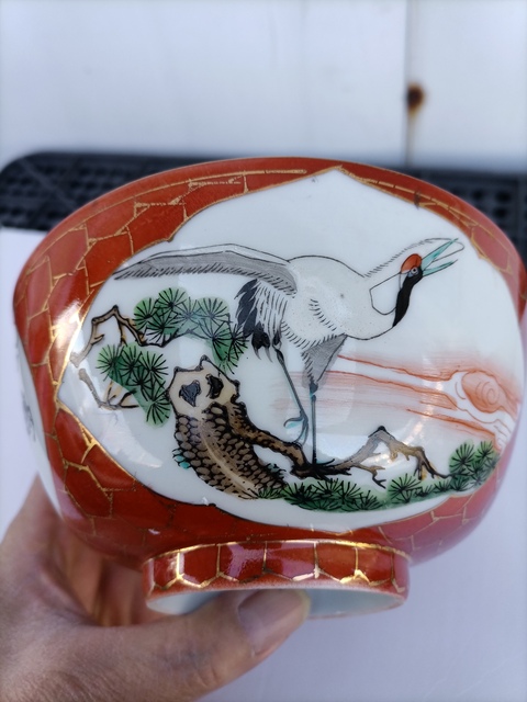 古玩陶瓷珊瑚紅開光油粉彩松鶴延年茶碗真品鑒賞圖