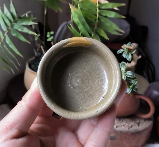 古玩陶瓷龍泉青瓷杯真品鑒賞圖