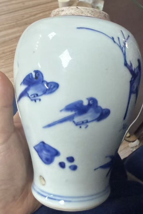 古玩陶瓷清早期花鳥紋青花器真品鑒賞圖