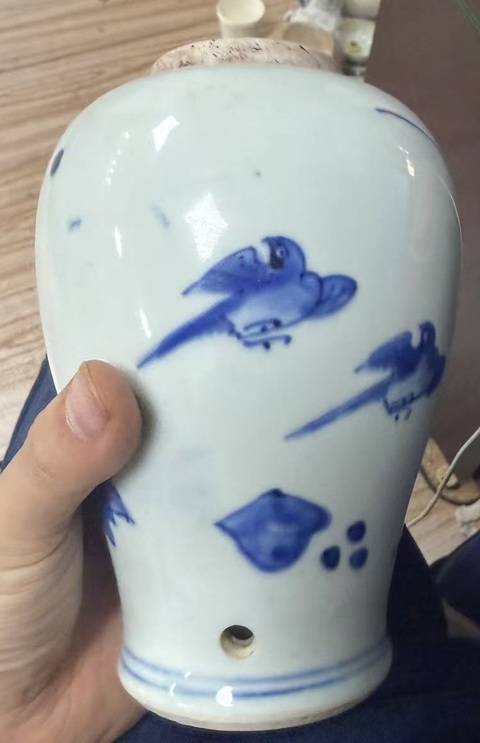 古玩陶瓷清早期花鳥紋青花器真品鑒賞圖