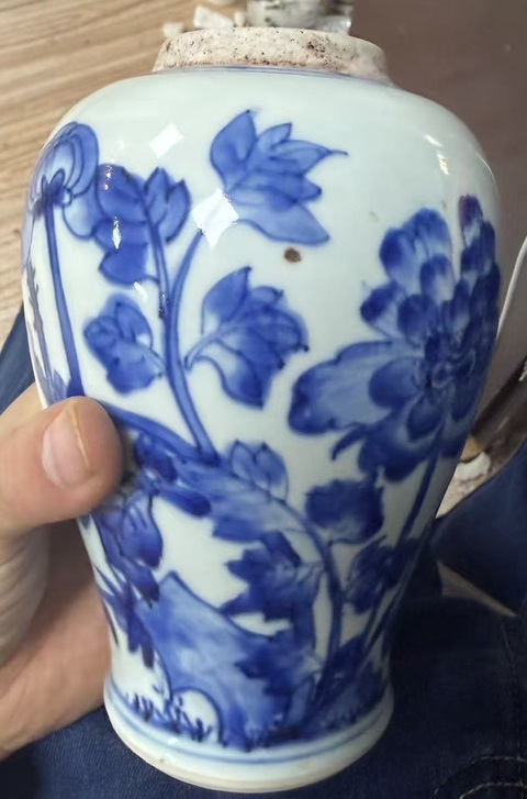 古玩陶瓷清早期花鳥紋青花器真品鑒賞圖