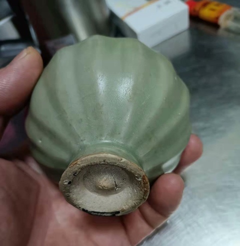 古玩陶瓷龍泉青瓷蓮子杯真品鑒賞圖